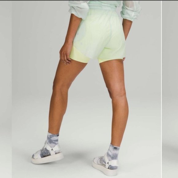 ❗️SOLD❗️2021 Lululemon Step Out High Rise Short 3" Shorts Size 10 - Picture 2 of 13